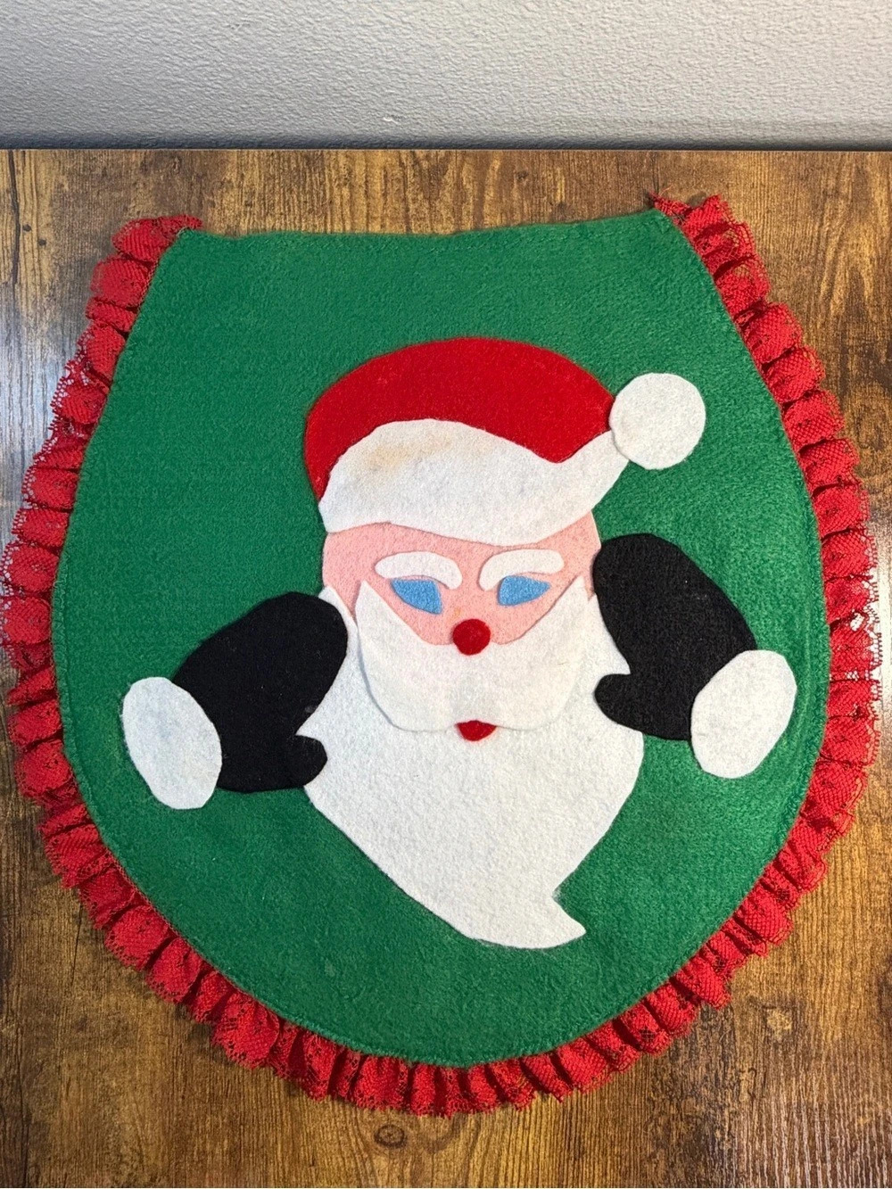 Santa Christmas Holiday Decor Green & Red Toilet Seat Cover